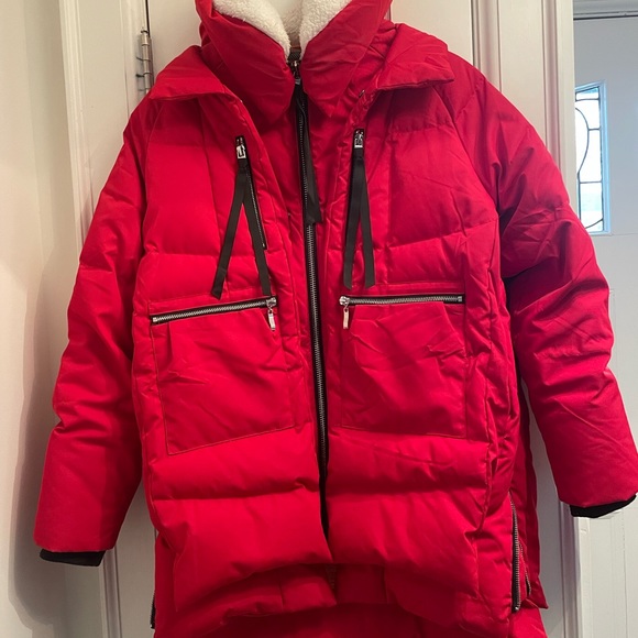 Red Orolay Jacket - size Small - Picture 2 of 3